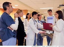 The Role of Physician-Assistants in Critical Care Units (1)